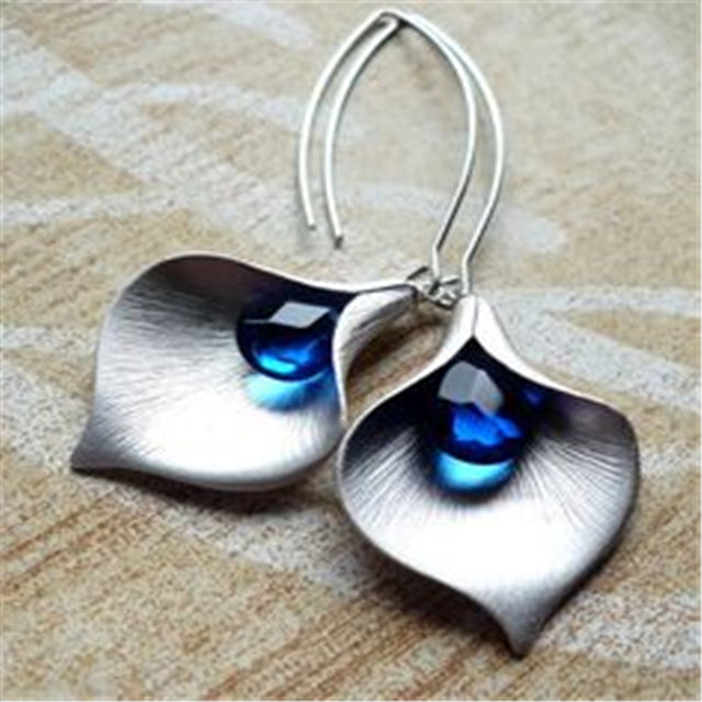 Vintage Blue Stone Earrings in Silver